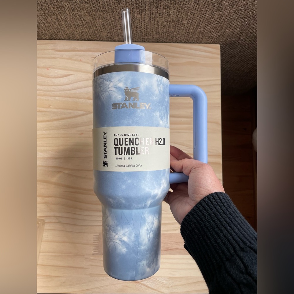 Stanley Target 40 oz Tumbler - Ocean Tie Dye